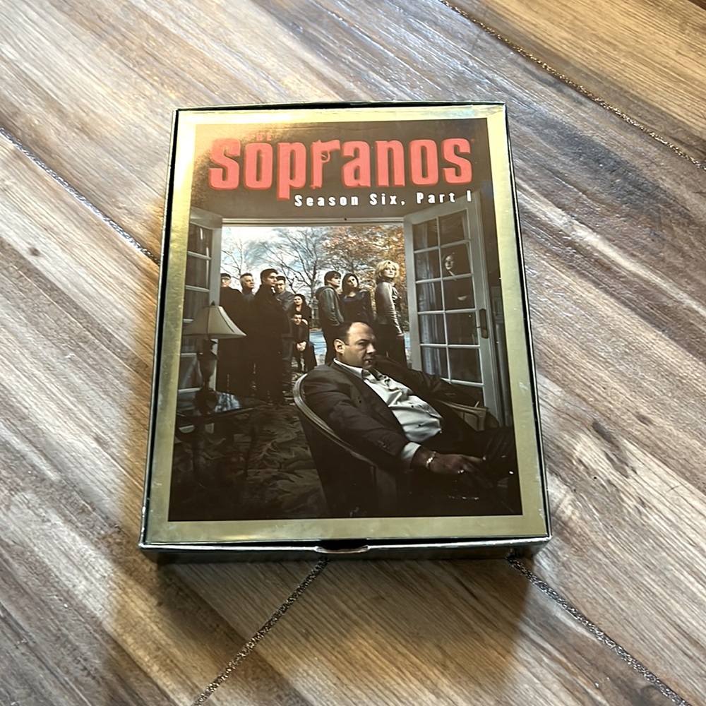 The Sopranos Season Six, Part 1 (4 Disc) DVD Boxset - Picture 2 of 5